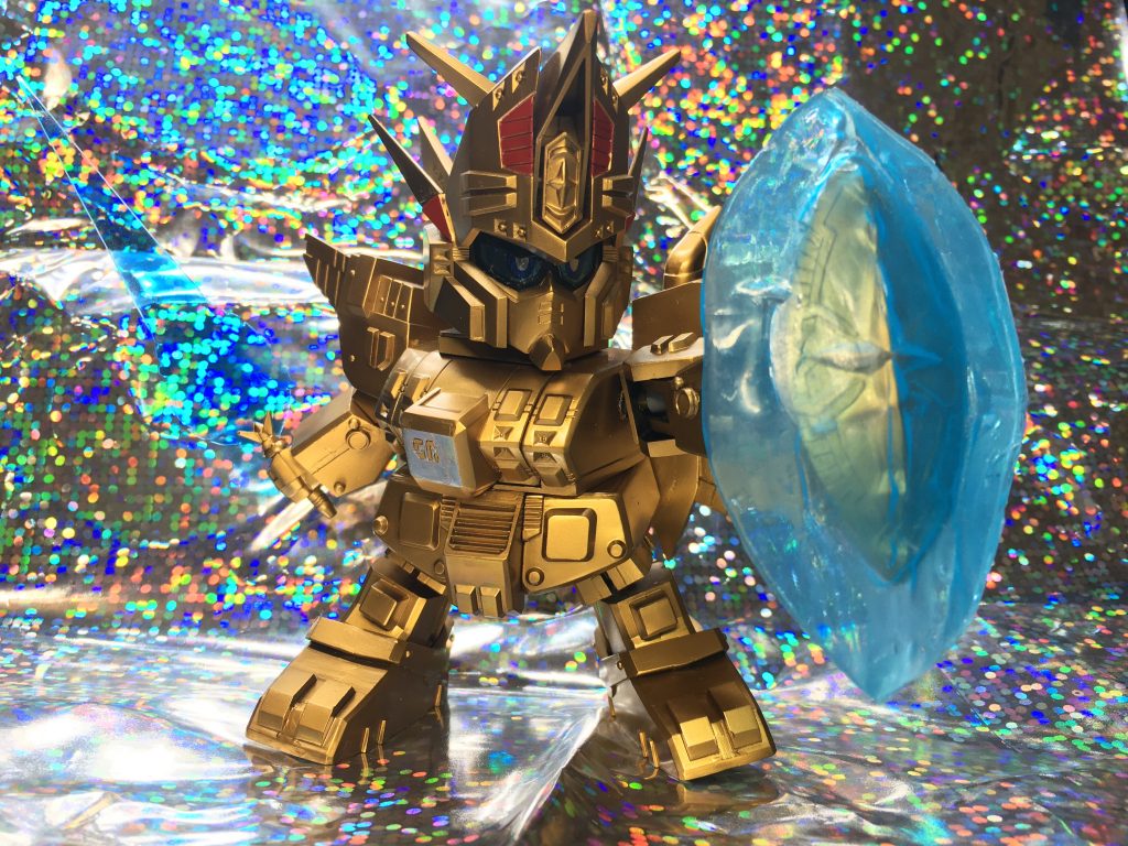 シールドのビーム部分はうすく伸ばしたおゆまるを加工。