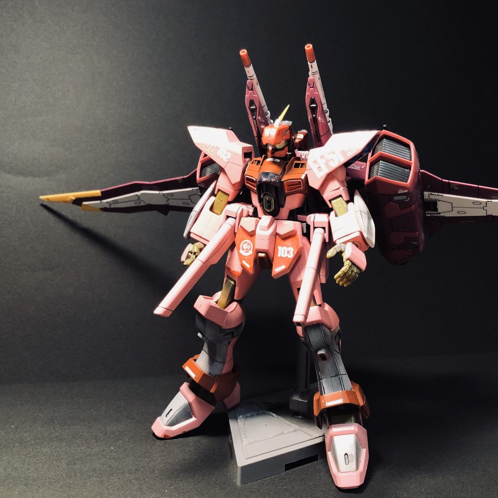 塗装レシピは...・ベース...ピンクサフ&オキサイドレッドサフ・アクセント...ガンダムマーカーのシャアピンクetc.😃