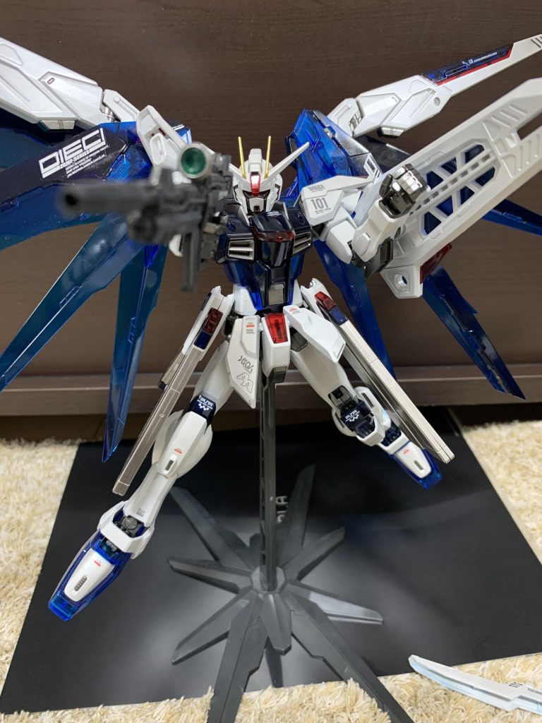 フリーダムガンダム　全塗装–2枚目/制作者：Lieeze