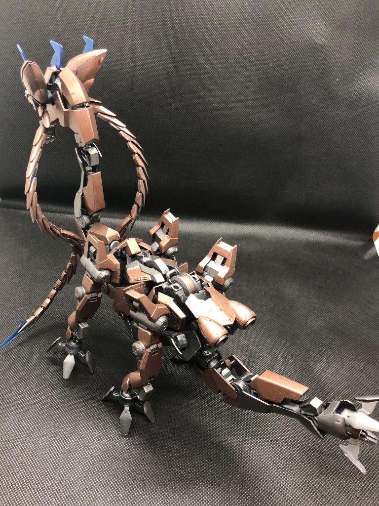 背面ショット骨組みはほぼグレイズアインで、一部装甲にヘルムヴィーゲやスタインでデコレーション