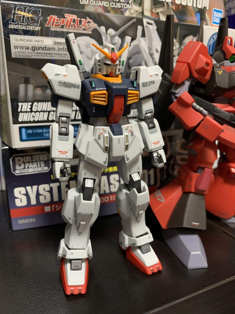 やっぱデカールだった！ビームサーベルの塗り分けが今回1番気に入ってます。