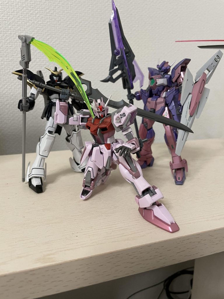 最後にモンハンガンダムのチーム結成！！デスサイズ真ん中じゃないんかい！というツッコミが聞こえてきそうですがすみません(笑)それでは最後までご覧いただきありがとうございました。