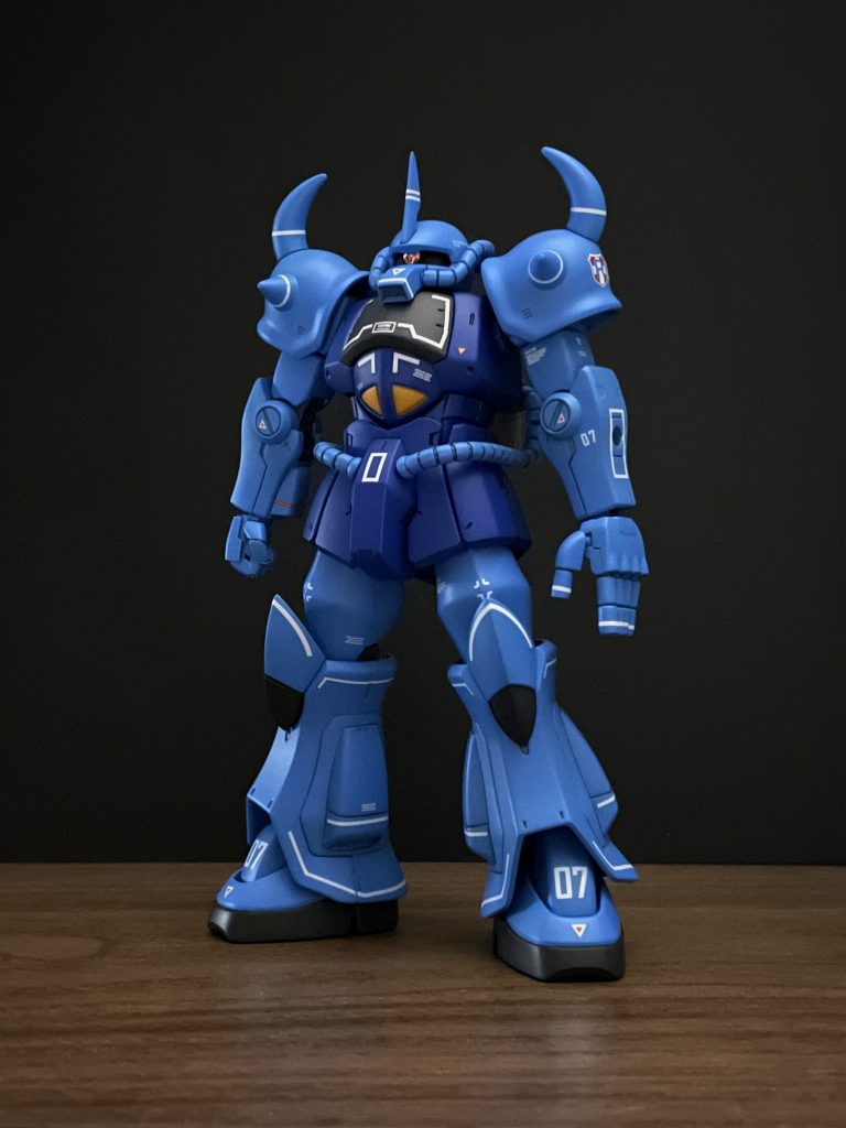 肩はR02の赤文字を入れたかったのですが、オリジンのデカールで代用しました。