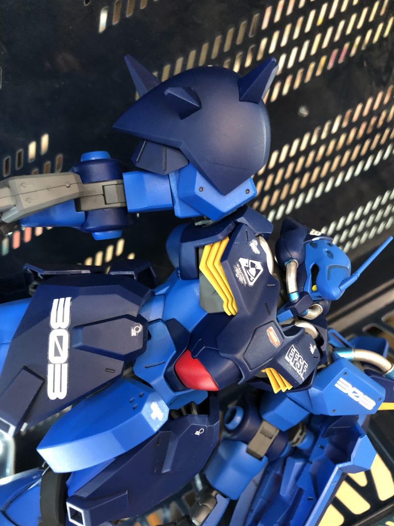 メッサーF02型 ロンドベル隊試験運用機 レズン.シュナイダー搭乗機–2枚目/制作者：真樹京介