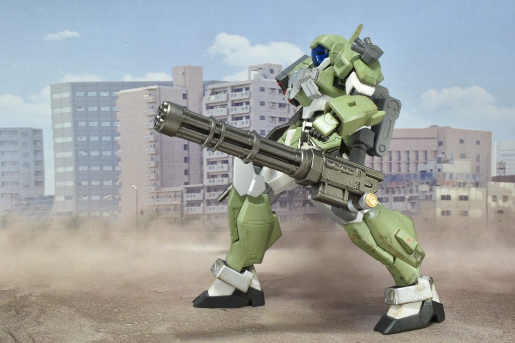 ビームガトリングガン圧倒的火力の弾幕を張る!!