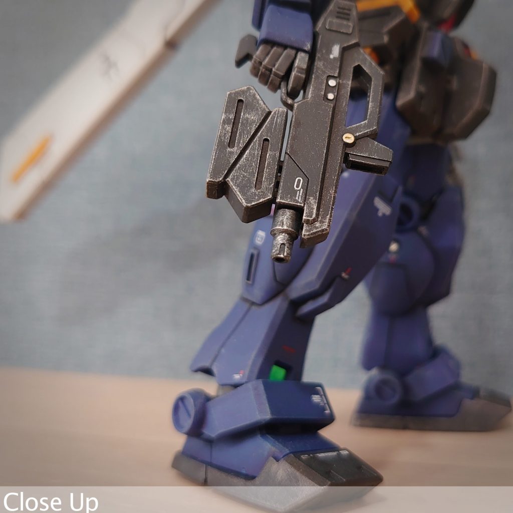 でも武器は控えめなんですねここは一部金色にしてます