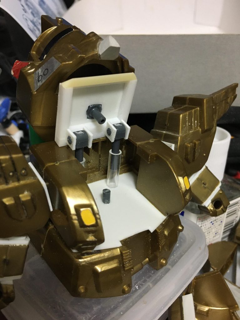 首関節追加によるオープンギミックの新造中。