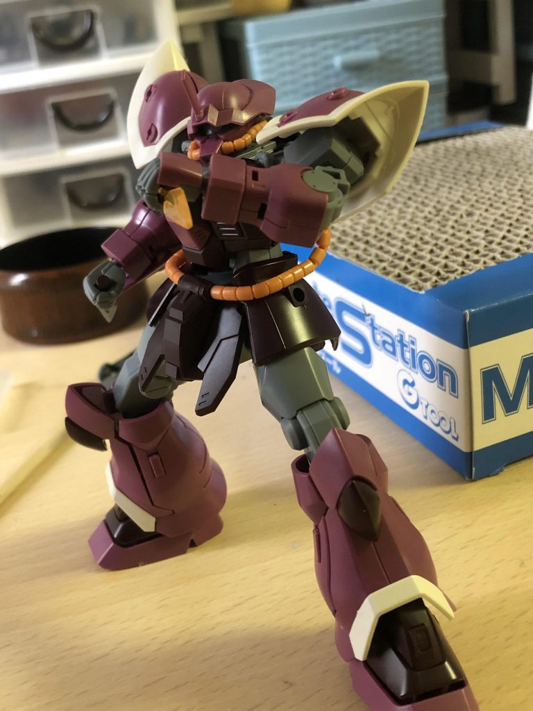 素組み完成、目立つ合わせ目少ないの嬉しい