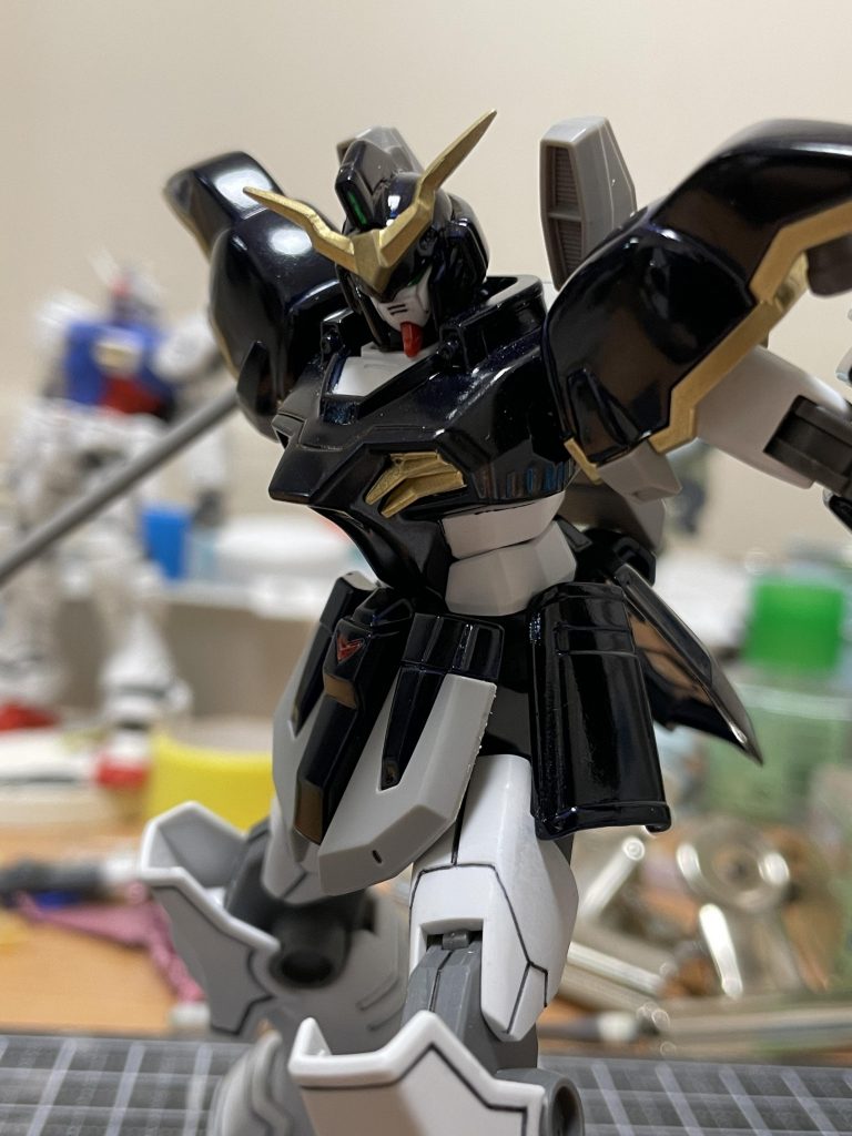 コンパウンド仕上げなどしたかったのですがツヤツヤしすぎて脚部との差が嫌だったのでツヤ感は控えめに仕上げてます。