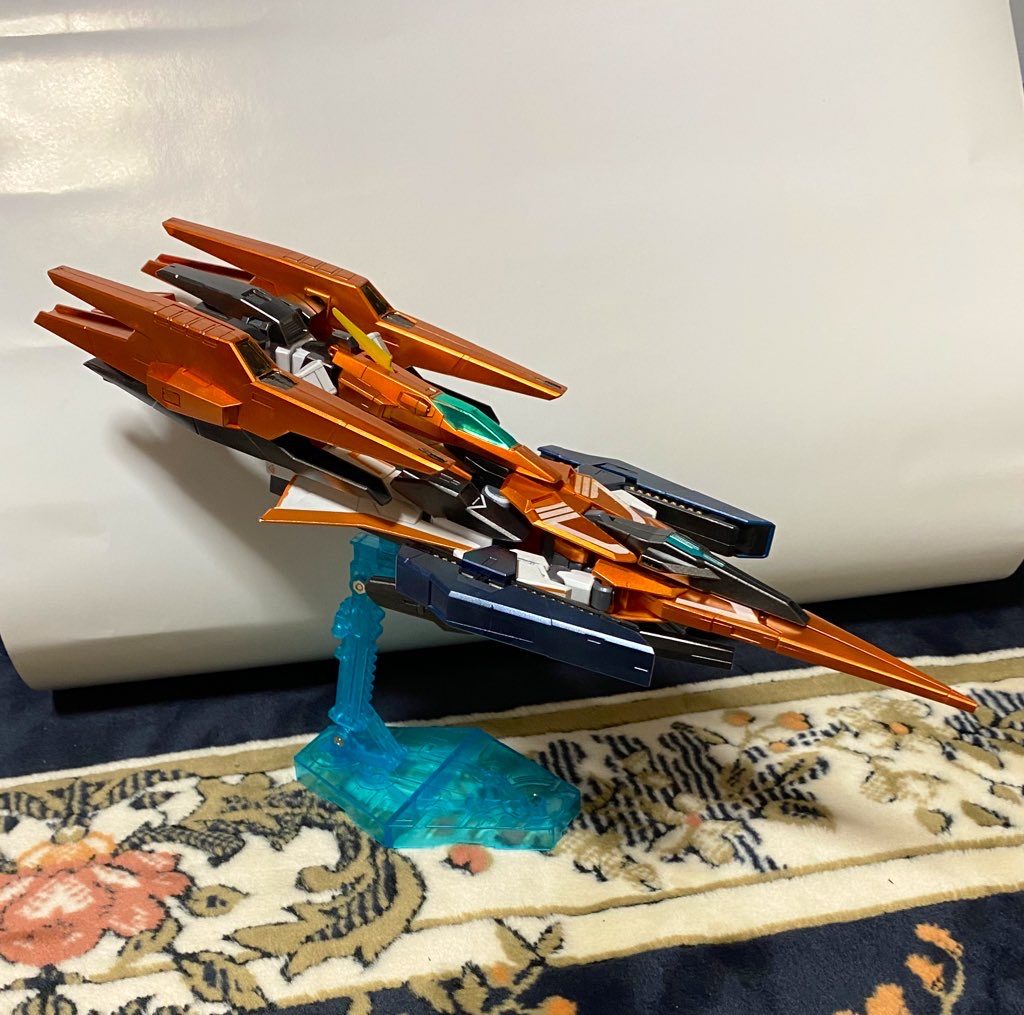 アリオスGNHW＋GNアーチャー飛行形態