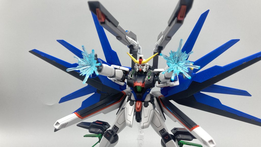 フルバーストこの火力マシマシな感じ、SEEDの世界でも本当に出来そうですよね🤔