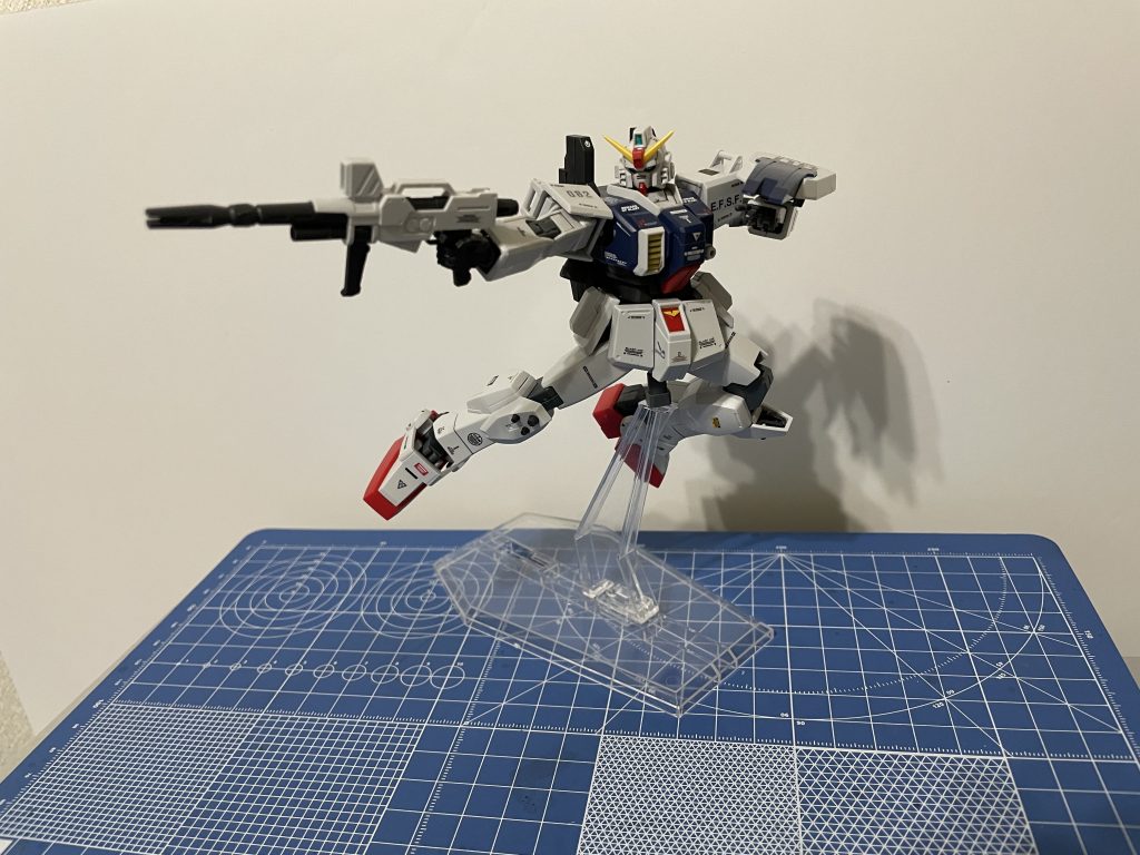 HGUC RX-79[G] 陸戦型ガンダム–2枚目/制作者：朝倉千代子
