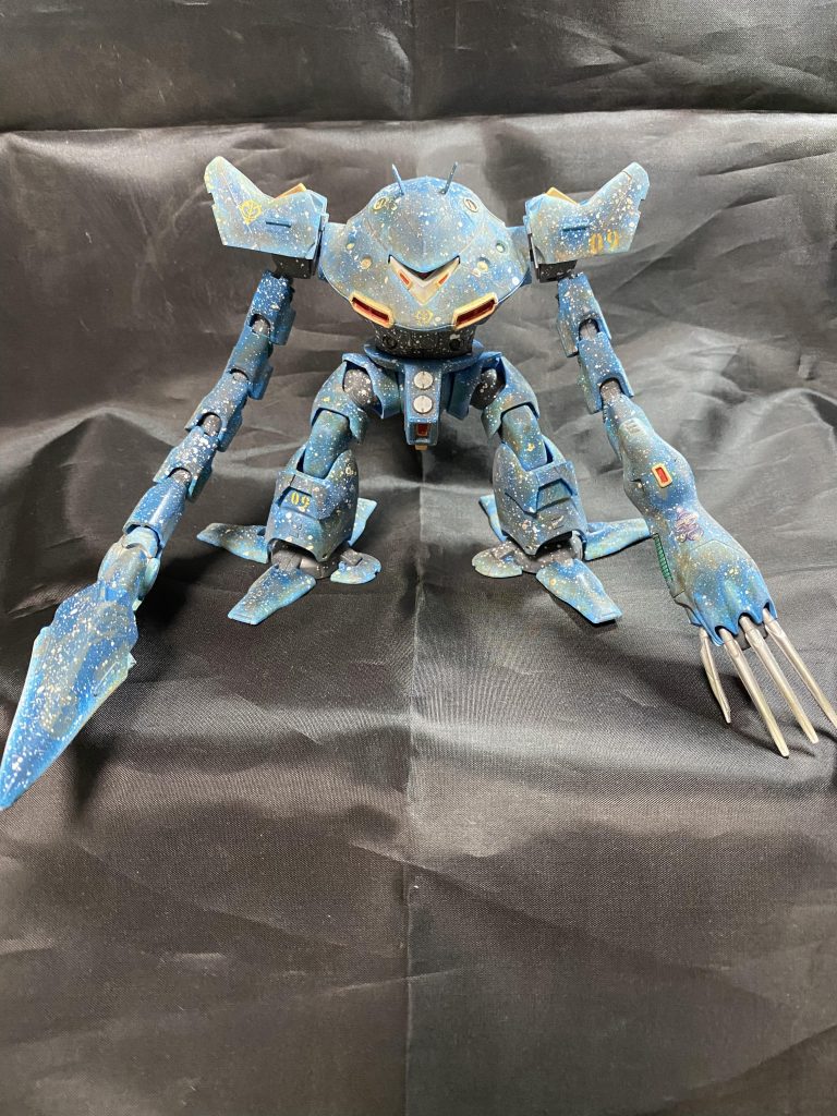 モビルスーツ本体全景!さらに異形な形に!