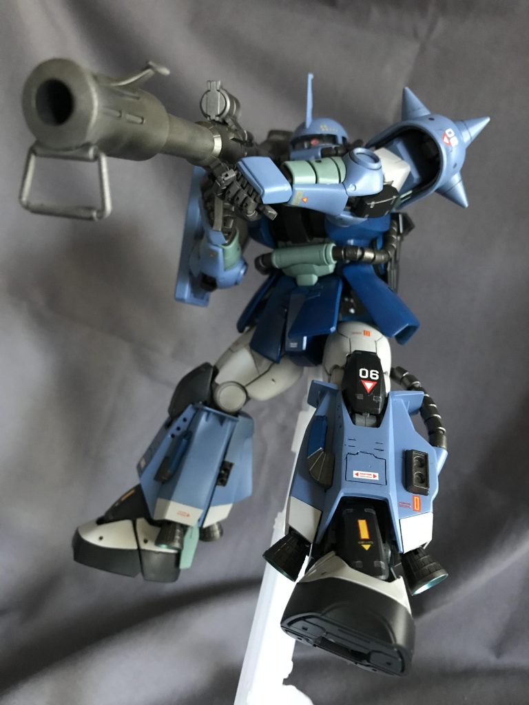 よく動くし、カッコいい♪ザク2.0フレーム、すばらしいです✨