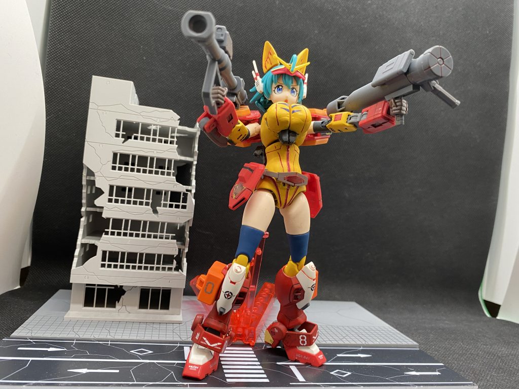 新武装似合うと思って単品で買った新武装のバズーカとネットランチャー