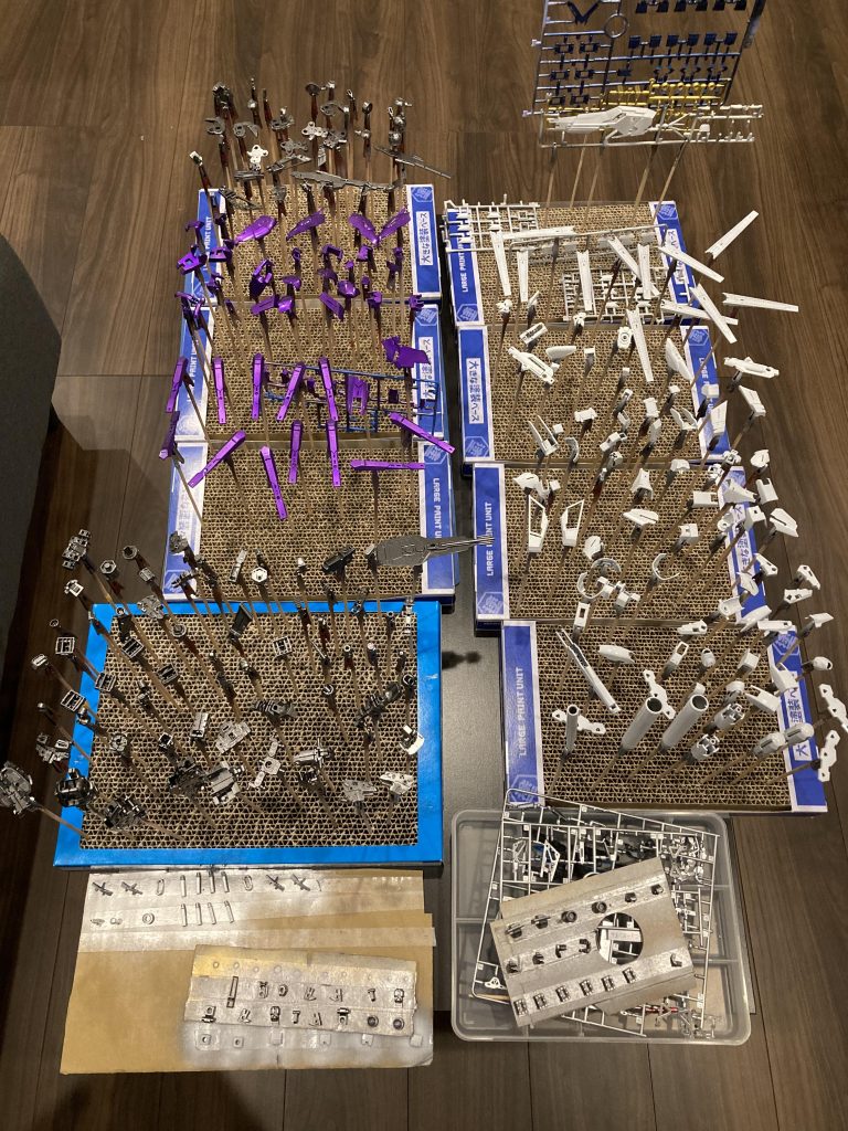 塗装が終わるとホッとします♪ランナー塗装は失敗だった。