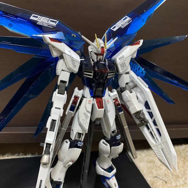 フリーダムガンダム　全塗装