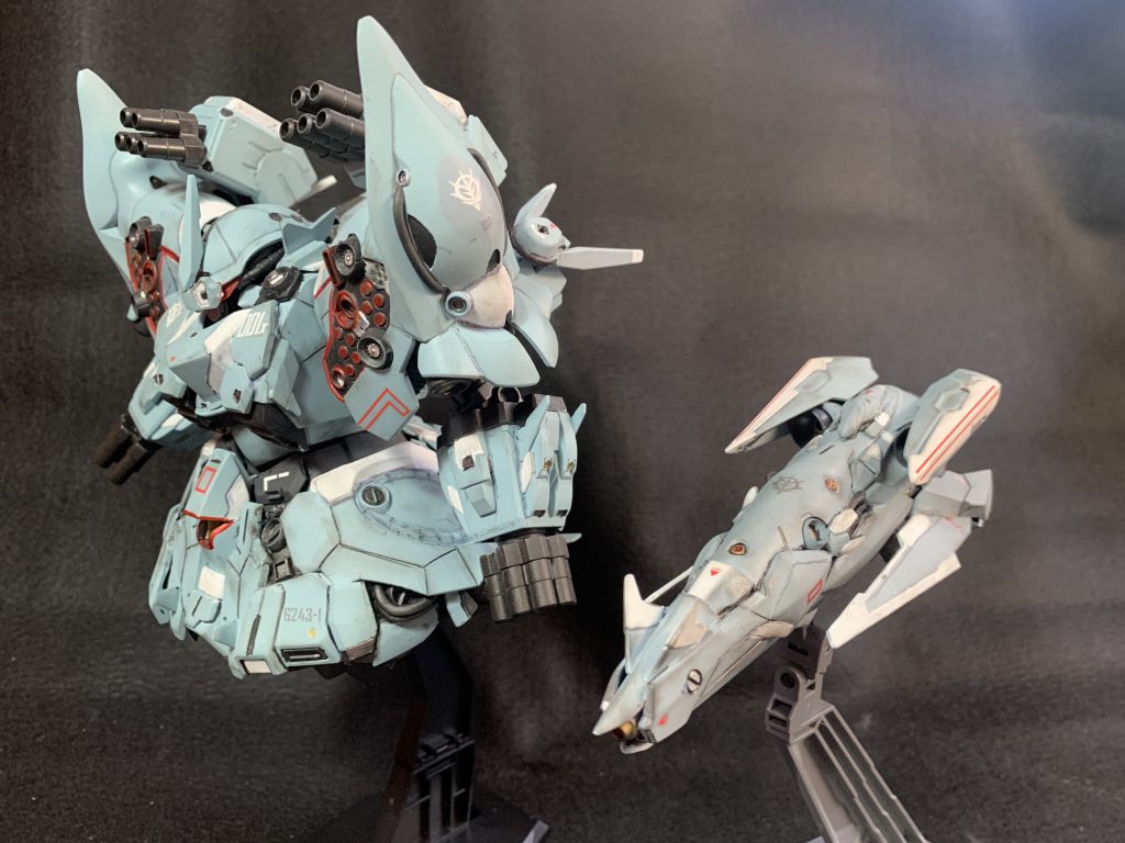 そう。宇宙での長期単独行動を可能にするための大容量プロペラント!神出鬼没の高速機動を可能にするブースター!そして単騎でも艦隊を相手にできる大火力のメガ粒子砲!その全てを兼ね備えた随伴小型MA!名付けてRFゾアン!ドッキング致します。