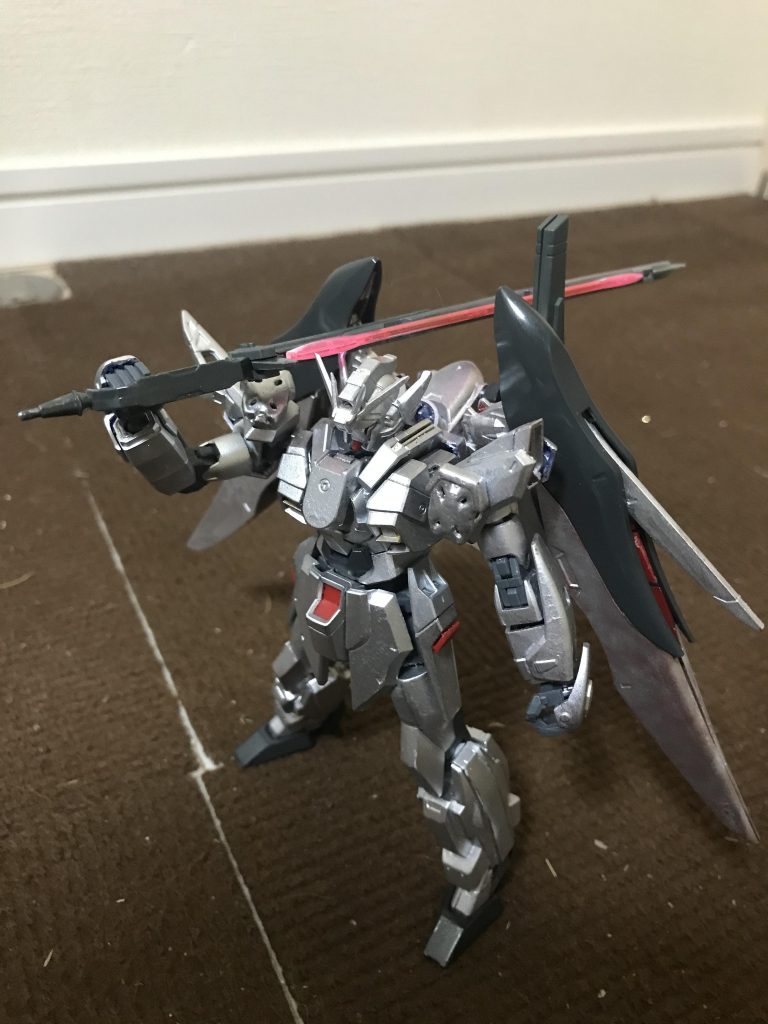 プルートはローマにおける冥界を司る神本機体は別世界のフォントがゴーストガンダムの後継機として蛇の足が開発したミノフスキードライブユニット2個搭載の新型モビルスーツであるエンジェルハイロウ攻防戦以降もザンスカール帝国残党軍はギロチン主義を廃止しなかったフォントはギロチン主義を拒み、冥界の名を持つプルートを機体名に選んだ