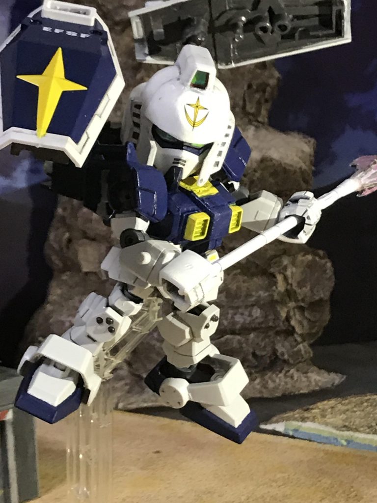 投稿記事書いてて気づいたのですが、本来はトサカの部分にアンテナが付いているのですが、作るのを忘れてました まぁ、いっかw