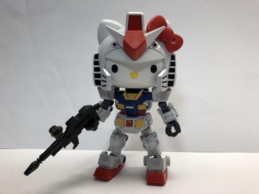 無理やりですがキティガンダムもできました。無理やりなのでパーツに隙間が出来ます。