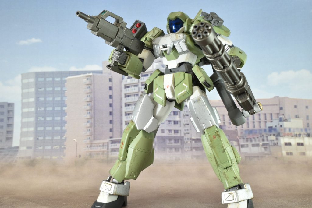 ドッズライフルとガトリングの一斉掃射!!