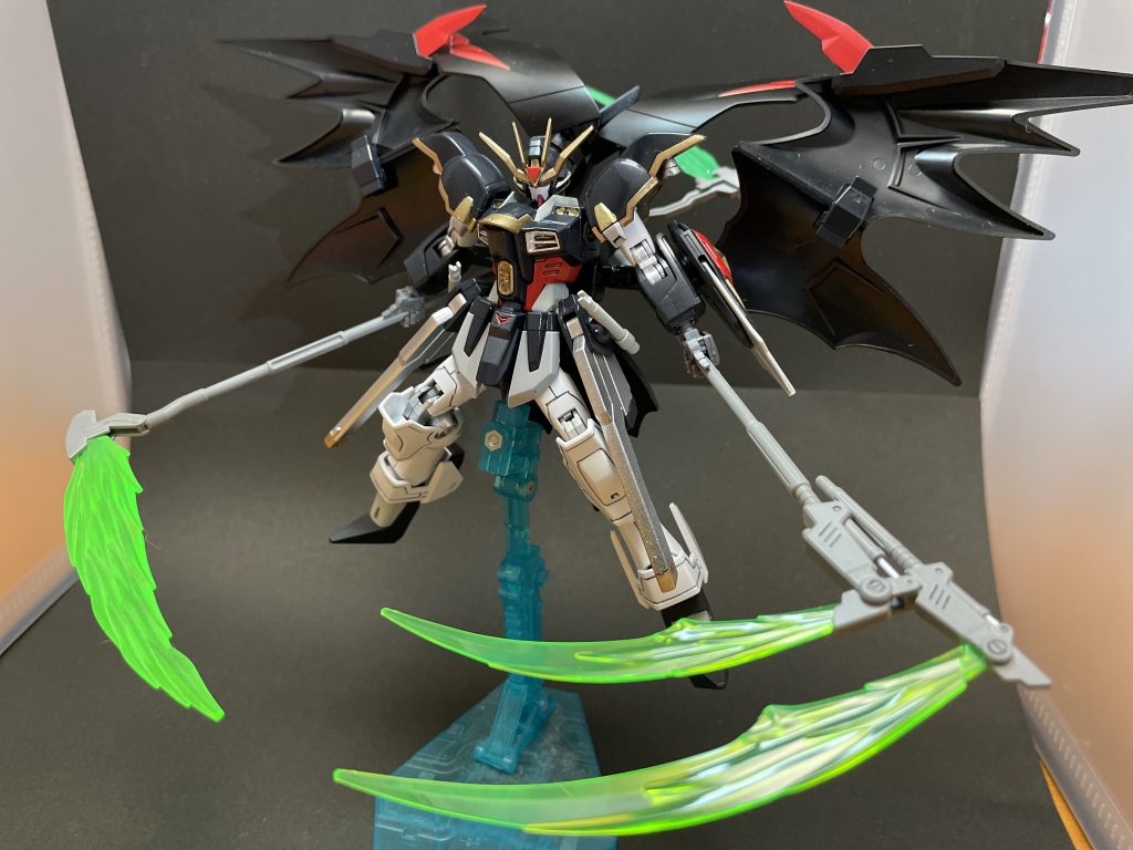 2振のビームシザースを装備