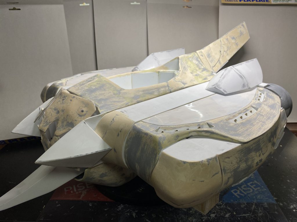 パテを盛った状態