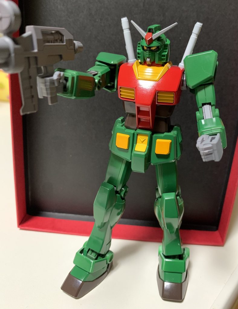 エコプラと言うだけあってかなり簡略化されたキットでした。可動域もエコにされていて全然ポージングはできなかったです。これでもう少しポーズを決めれるような作りだったら良キットなのに…