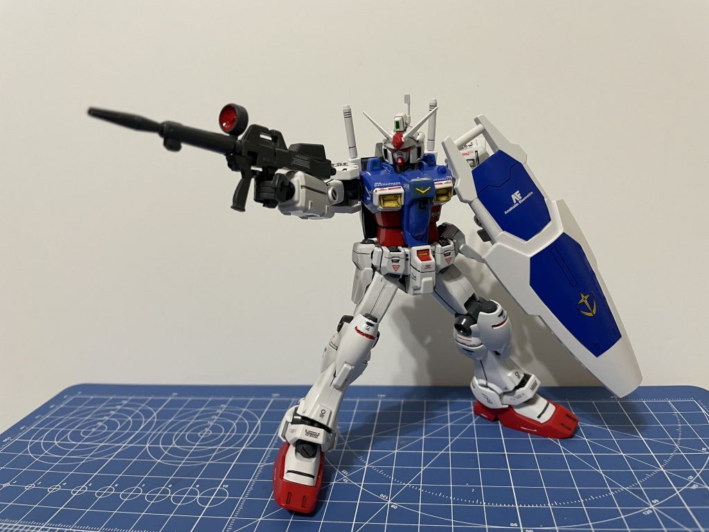 HGUC RX-78 ガンダム試作1号機 ゼフィランサス–3枚目/制作者：朝倉千代子