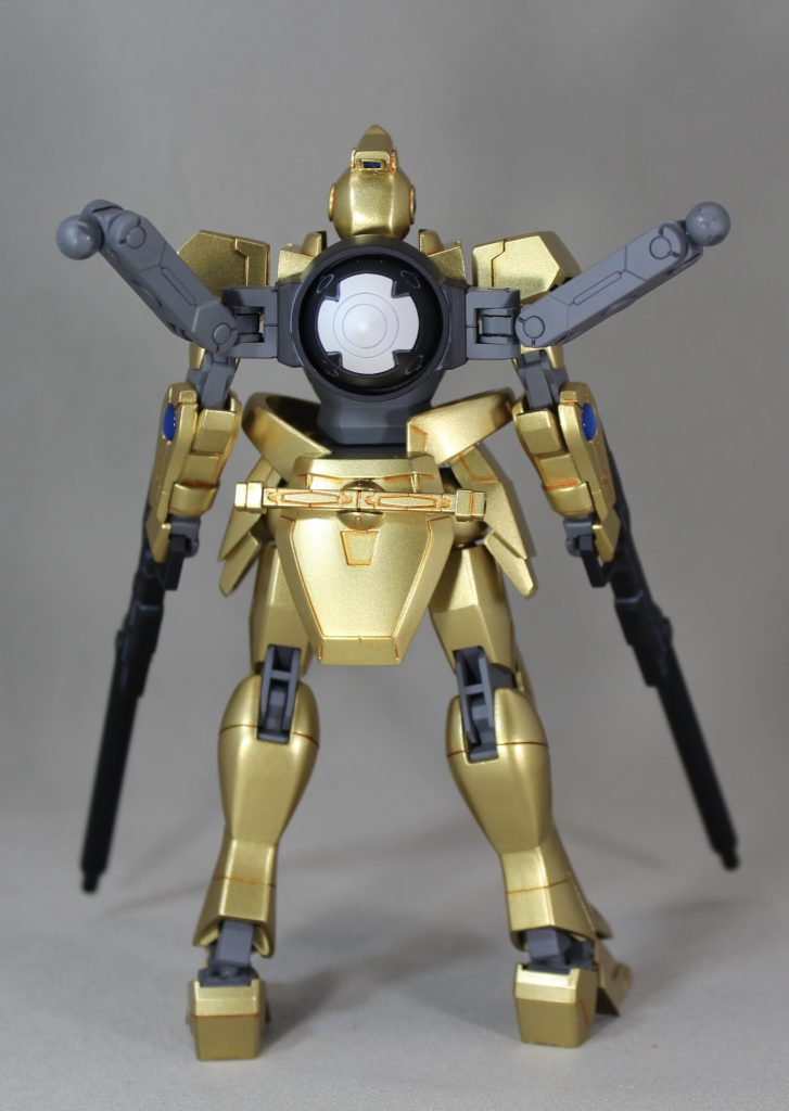 翼を外した状態。アーム基部は中央に回転軸を用意しているので、劇中通り可動します