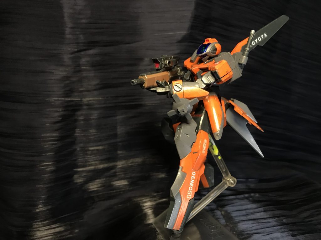 維持費の掛かる人型機械に好んで乗る人は「儲かってる人」と見られ、まず狙われます。人型機械の利点は、人間に出来る大凡の作業が出来る事。なので様々な現場からお手伝いに呼ばれるので確かに儲かってはいるようだが維持費が、、、