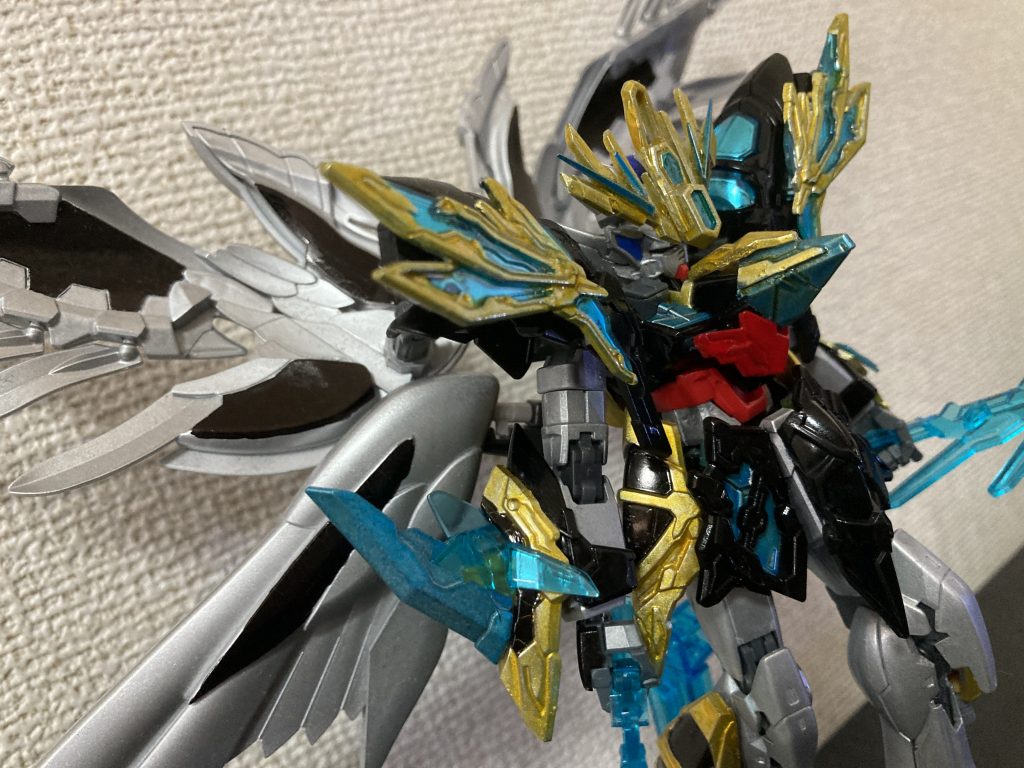 スプレーでキャンディ塗装したり筆の重ね塗りをしたり、クリアパーツの裏をシルバー塗装したりと、塗装も色々楽しめました。