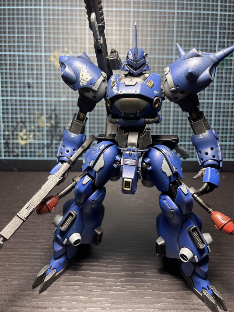 胴体と腕の延長、足の変更各種ディテールアップを行いました。