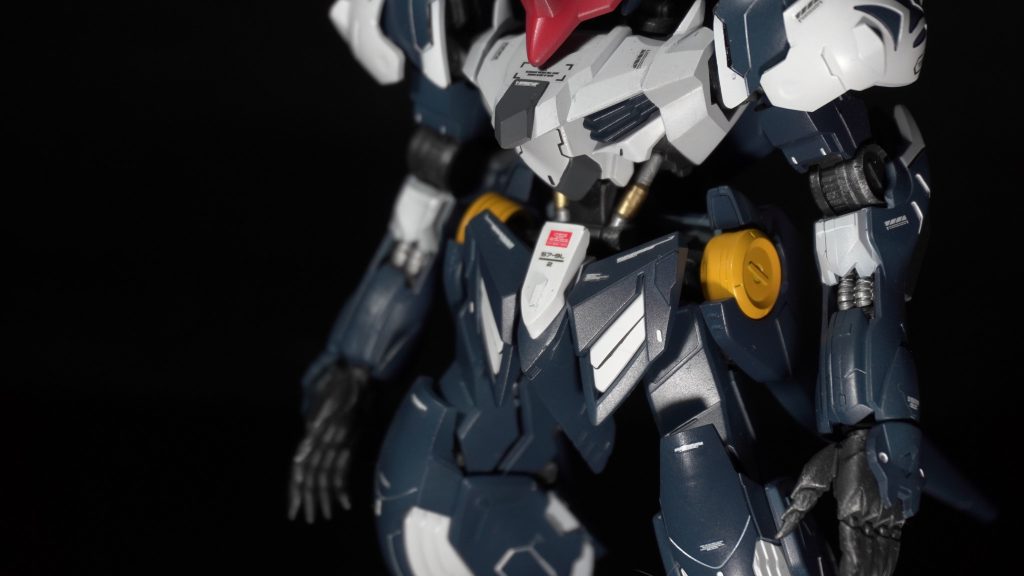 腕はそのまま何もせず。