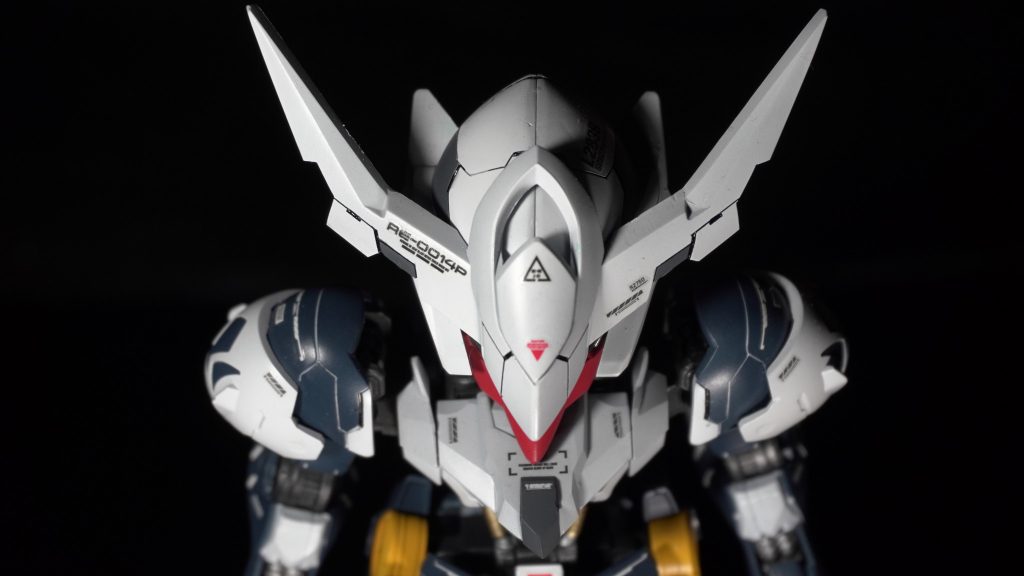 角も、よりソリッドになるように形状変更しています。