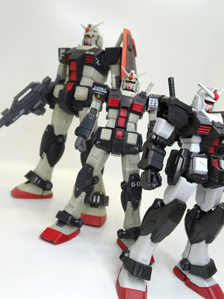 奥:MGと手前:Gフレームと並べて。どうも思ったよりプロトタイプカラーが好きな様で気がついたら立体物3体目でした(笑)。次購入〜塗装する際はG-3カラーで塗ってみたいと思います。 以上、最後まで観て頂きありがとうございました!