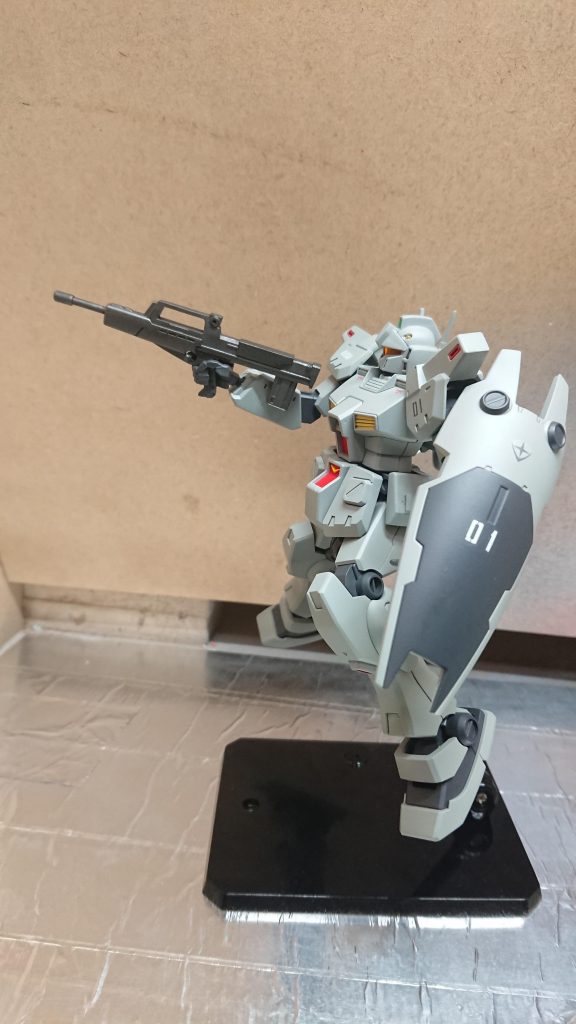 HGUC ジムカスタム–4枚目/制作者：ヒガシ