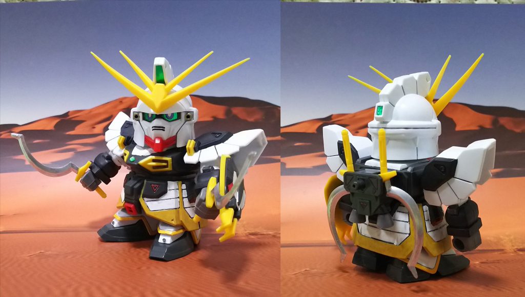 グレーの部分を減らし配色をアレンジ。双剣装備機には手首回転軸可動がありがたいものです。