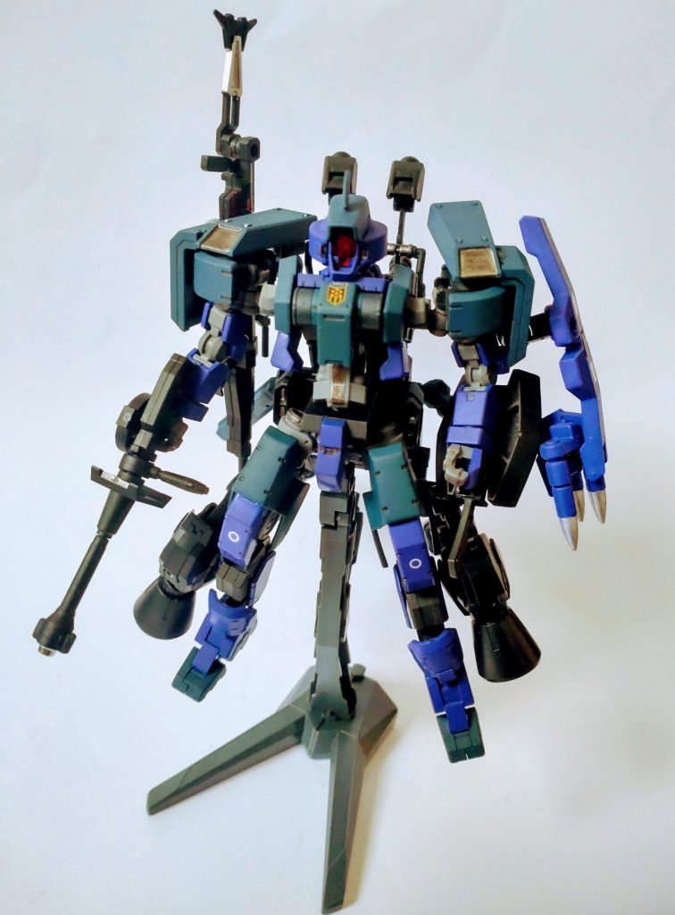 割と派手めな作品を作る事が多いので、渋めの作品を作りたい（見えると良いですが）と思い本体はほぼゲイレールのまま色変え、高機動型になるようオプションを付けています。作品自体に関係ありませんが、バエル改の頃よりスマホがクラッシュし買い替えていますので、画像の色と明るさが中々安定しません。