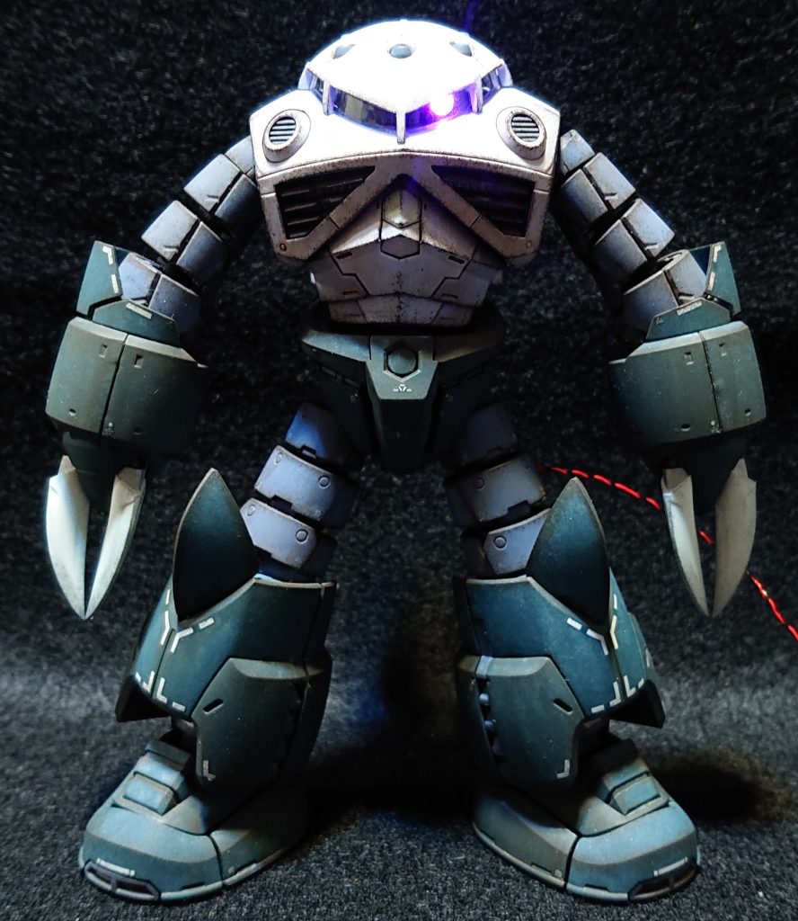 無改造でアメイジングズゴックの腕を接続していたので、元のRGの腕にも出来ます。