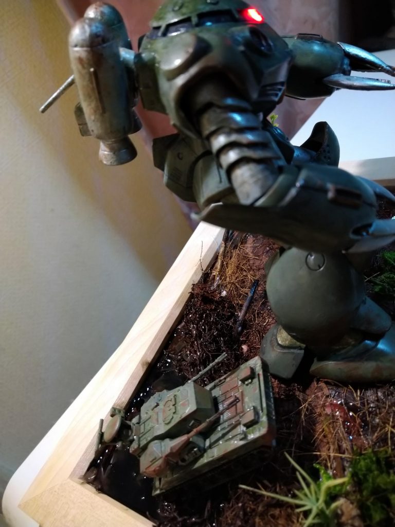 戦車も汚し塗装です