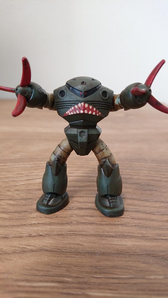 手を付け根から上げられます。昔よりシャークマウスも上手に描けました。