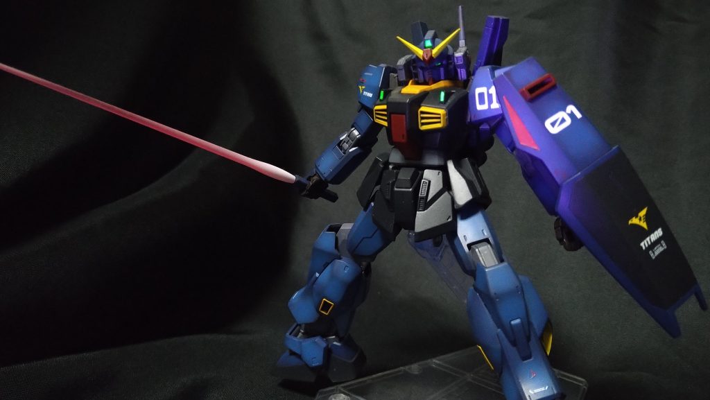 黒いガンダム–5枚目/制作者：京四郎