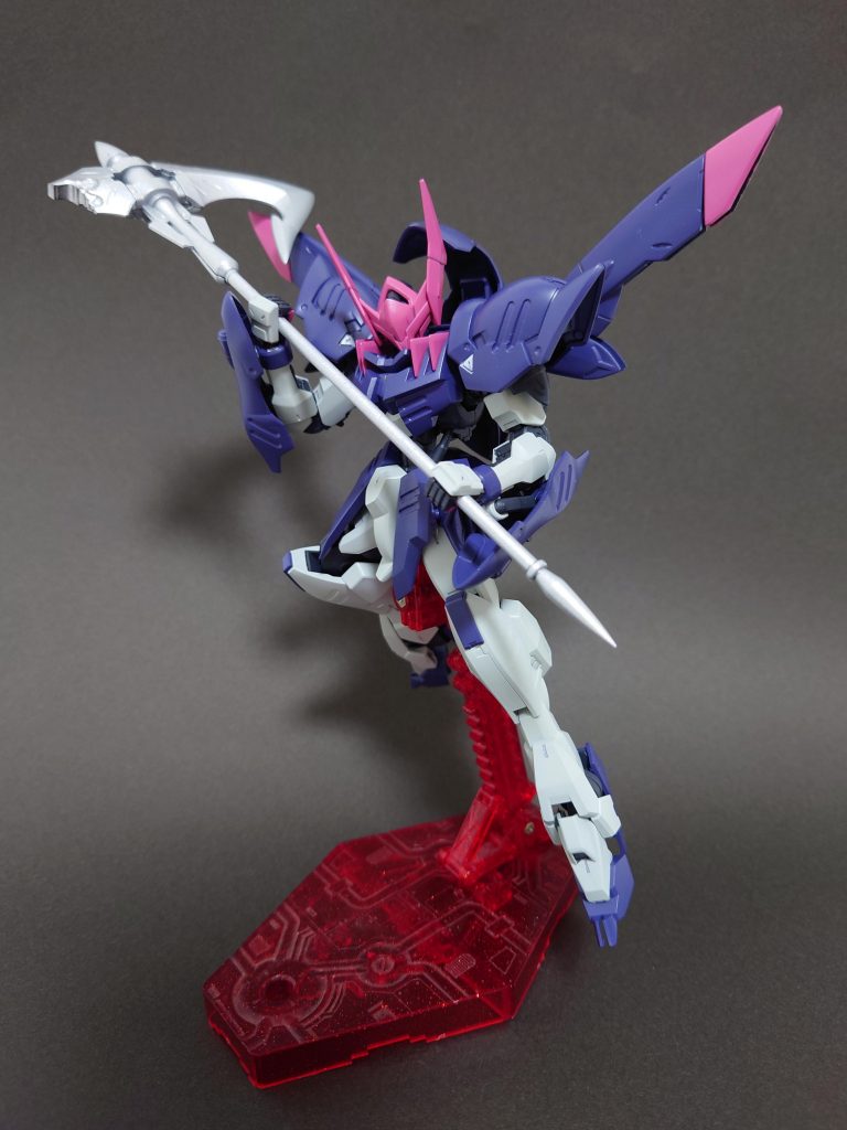 武装が破損したアンカーのみというのは漢らしいです。(パイロット男装女性ですが)鎌の様な見た目に惹かれましたね！