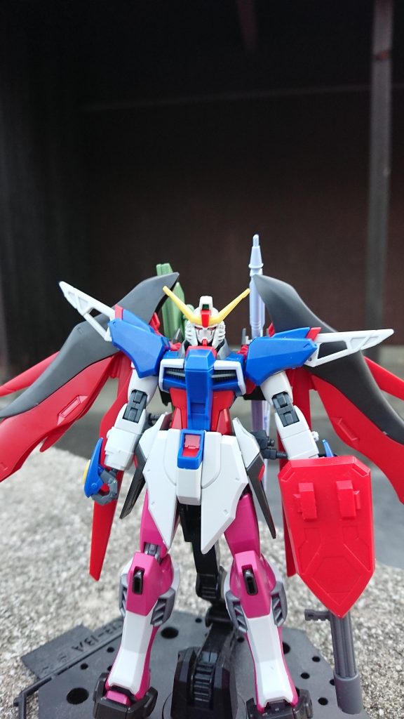 ∞ディスティニーガンダム–3枚目/制作者：友情ピエール