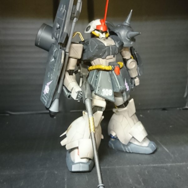 ルオ商会諜報部　私設特務隊　通称「紫電」　マラサイ