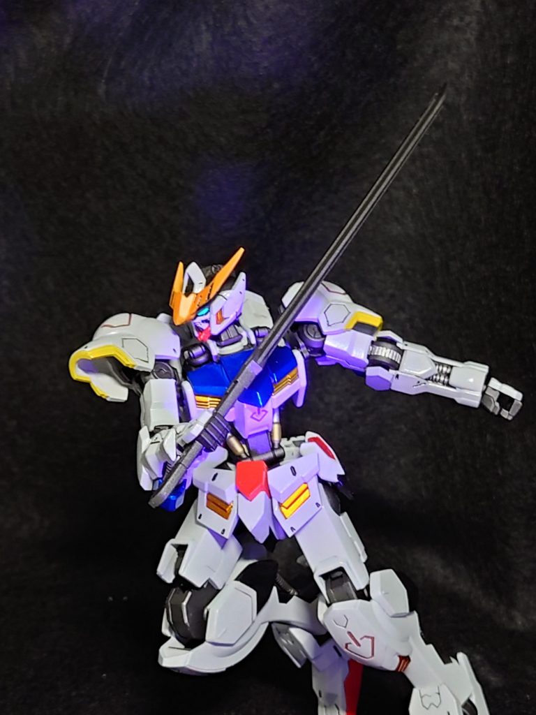 蛍光塗料で光らせました