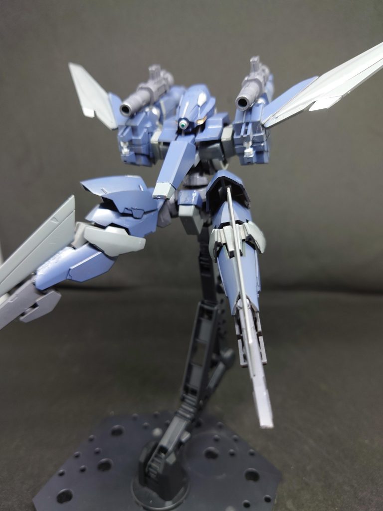 ハンドキャノンフギンレイズ専用の武装可変機構を生かした武装を現在考案中の為 ハンドキャノンのみしか装備されていない威力はそこそこあるようだ