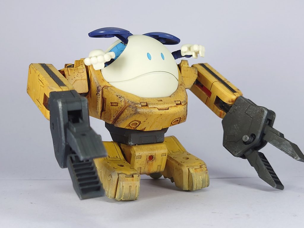 正面作業用ロボな雰囲気なので使い込んだような雰囲気に仕上げました